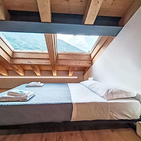 Vista Consolini By Interhome